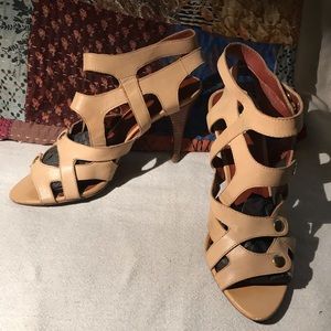 $6 if bundled 4/$24 Shoes, MR KT. Nude Leather